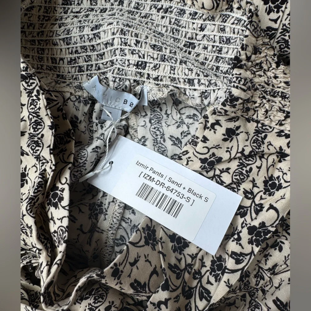 NWT Floral Wide-Leg Pants in Cream size Small - Picture 10 of 11